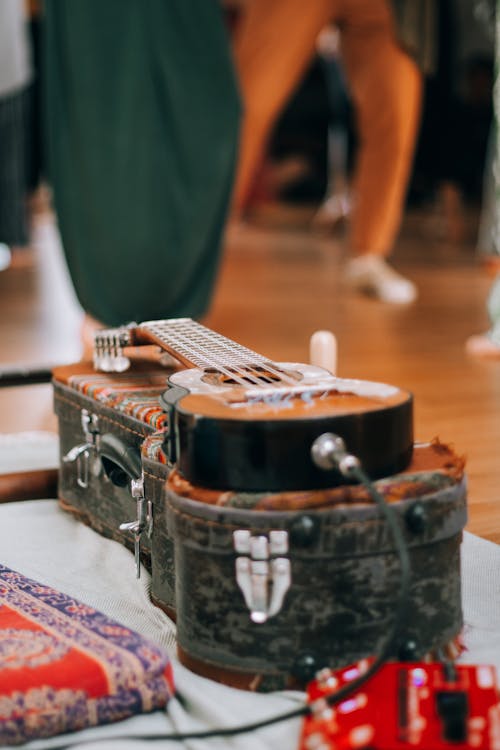 Free stock photo of guitar, instrument, music Stock Photo